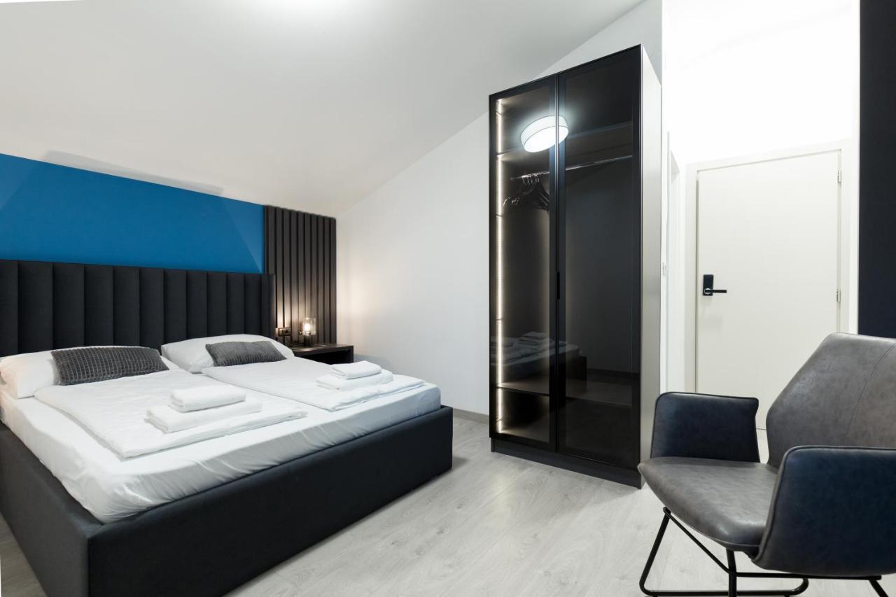 Boutique Suites Joyce Medulin With Free Parking Esterno foto